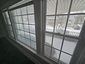 931 Helmsdale Rd in Cleveland Heights, OH - Building Photo - Building Photo