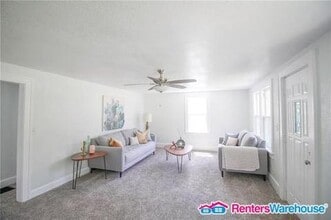 1231 56th St in Des Moines, IA - Building Photo - Building Photo