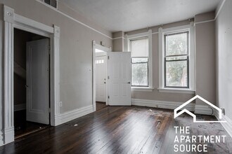 2031 W Moffat St in Chicago, IL - Building Photo - Building Photo