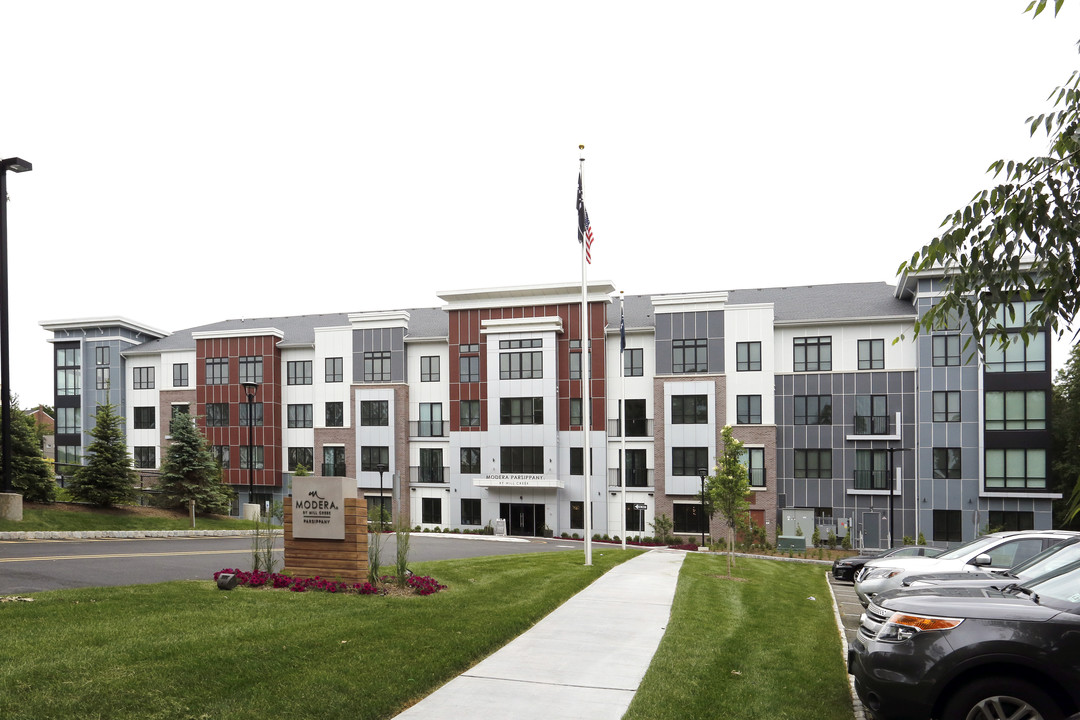 Modera Parsippany Phase II in Parsippany, NJ - Foto de edificio