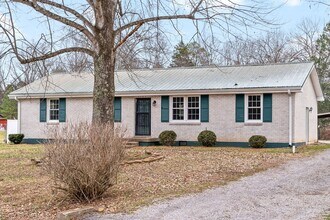 2107 7 Mile Ferry Rd in Clarksville, TN - Building Photo - Building Photo