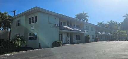 2544 First St, Unit 202 in Ft. Myers, FL - Building Photo - Building Photo