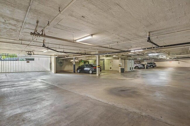 11099 Ophir Dr in Los Angeles, CA - Building Photo - Building Photo