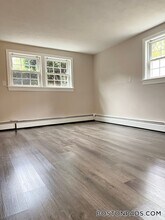 887 Varnum Ave in Lowell, MA - Building Photo - Building Photo