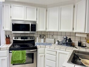 600 Chandon Ct in Walnut Creek, CA - Building Photo - Building Photo