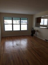 25863 Woodward Ave, Unit 25901 in Royal Oak, MI - Building Photo - Building Photo
