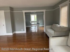 217 Albert Pl in Long Branch, NJ - Building Photo - Building Photo