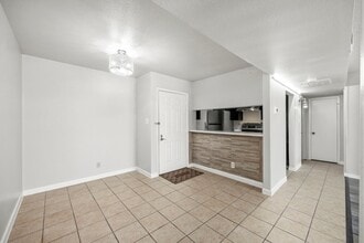206 Plaza Verde Dr, Unit 35 in Houston, TX - Building Photo - Building Photo