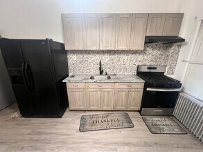 35 General Greene Ave in Trenton, NJ - Building Photo - Building Photo