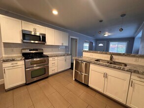 616 Harmony Ct in Salt Lake City, UT - Building Photo - Building Photo