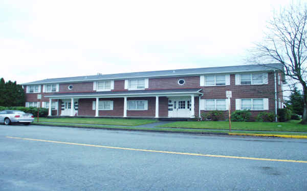 804-808 Columbia Ave in Marysville, WA - Foto de edificio