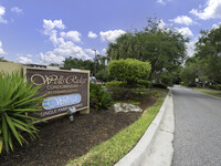 Wells Ridge Condominiums in Orange Park, FL - Foto de edificio - Building Photo