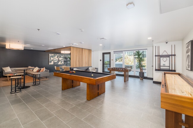 Ember in Lynnwood, WA - Foto de edificio - Building Photo