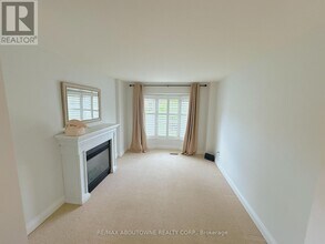 509 Ridgewood Ct in Oakville, ON - Building Photo - Building Photo