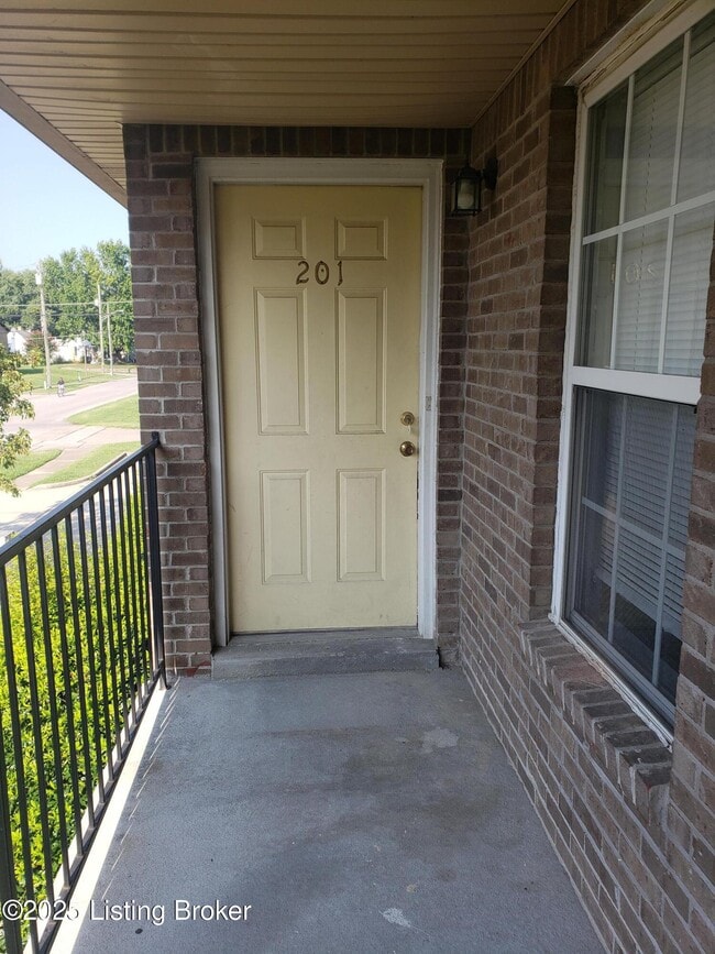 151 E Florence Ave in Louisville, KY - Building Photo - Building Photo