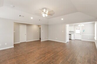 2601 Valley View Dr in Corinth, TX - Building Photo - Building Photo