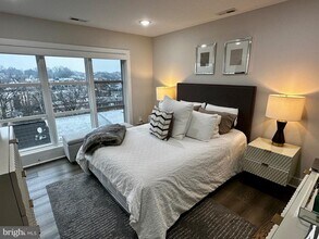 205 V St NW-Unit -304 in Washington, DC - Building Photo - Building Photo