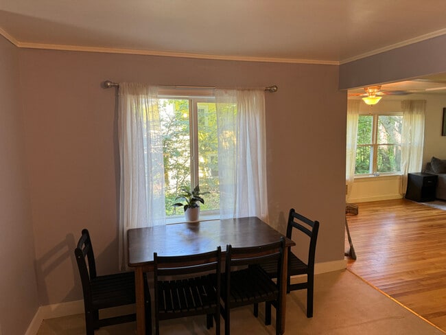 14 Lothrop St in Auburn, ME - Building Photo - Building Photo