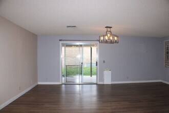 2113 Hillcrest Ave in Rosamond, CA - Building Photo - Building Photo