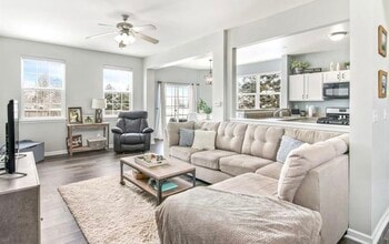 263 Bent Grass Cir in Dekalb, IL - Building Photo - Building Photo