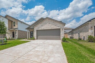 8438 Sweet Cherry Ln in Magnolia, TX - Building Photo - Building Photo