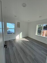 1435 S 128th St in Burien, WA - Foto de edificio - Building Photo