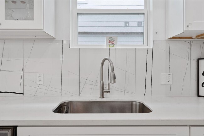 property at 4547 Newberry St