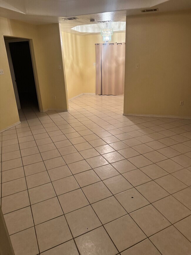 25 Camino Bronce in Brownsville, TX - Building Photo - Building Photo