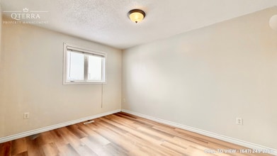 2 Quinlan Rd in Barrie, ON - Building Photo - Building Photo