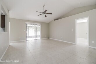 370 Dandurand St SW in Palm Bay, FL - Building Photo - Building Photo