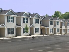 67 River Stancil Dr in Lillington, NC - Building Photo
