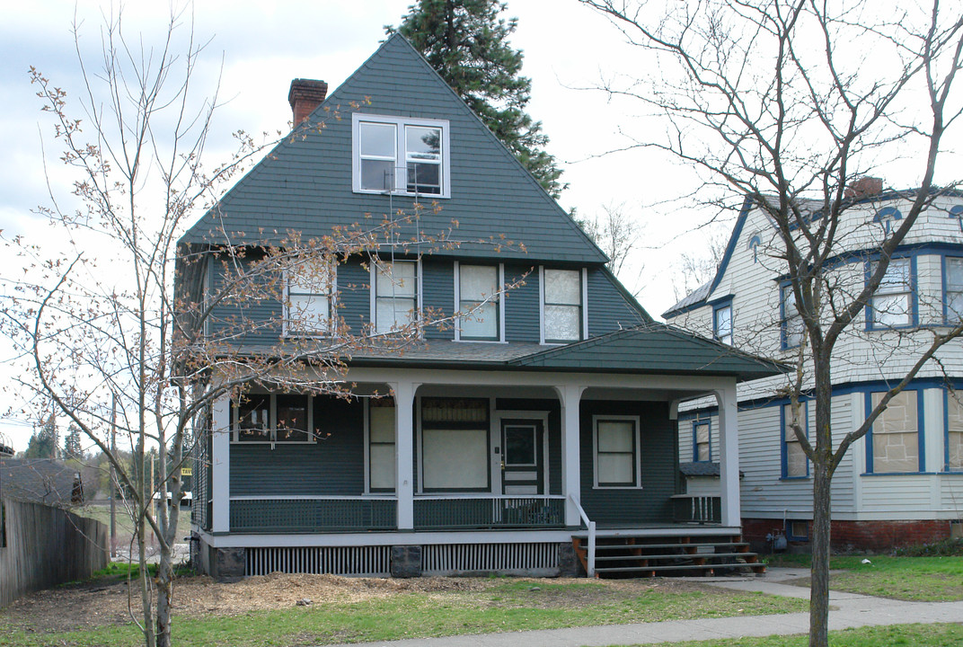 1907 W 3rd Ave in Spokane, WA - Foto de edificio