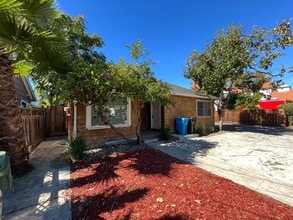 521 Hilmar St in Santa Clara, CA - Building Photo - Building Photo
