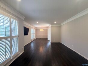 8711 Edgehill Dr SE in Huntsville, AL - Building Photo - Building Photo