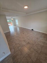 1607 E Linebaugh Ave. in Tampa, FL - Building Photo - Building Photo