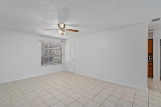 6800 Mini Cir in Austin, TX - Building Photo - Building Photo