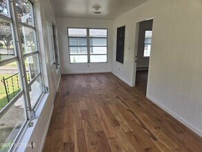 330 Elizabeth Ave in Toms River, NJ - Building Photo - Building Photo
