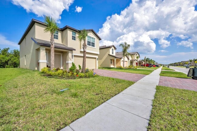 740 Worlington Ln in Fort Pierce, FL - Building Photo - Building Photo