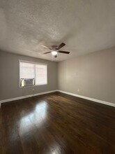 1341 Beecher St SW-Unit -Unit B in Atlanta, GA - Building Photo - Building Photo