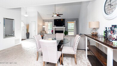 437 W 9th St in Atlantic Beach, FL - Building Photo - Building Photo