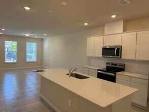 2318 Southbury Dr in Kissimmee, FL - Building Photo - Building Photo