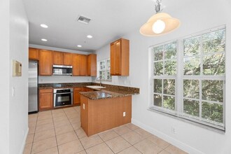 601 S Federal Hwy in Lake Worth Beach, FL - Foto de edificio - Building Photo