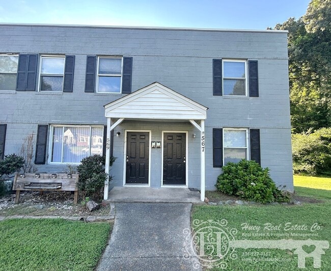 567 Parkview Dr in Burlington, NC - Foto de edificio - Building Photo