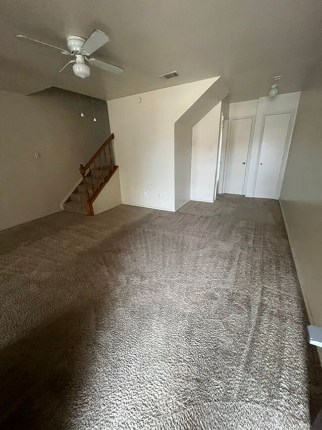 property at 1103 Horizon Dr