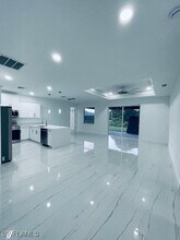 2524 39th St W in Lehigh Acres, FL - Building Photo - Building Photo