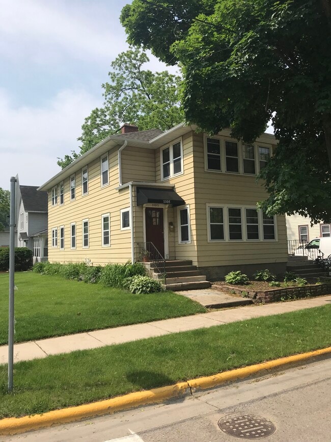 1105 Emerald St, Unit 1107