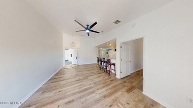 7920 Merrill Rd in Jacksonville, FL - Building Photo - Building Photo