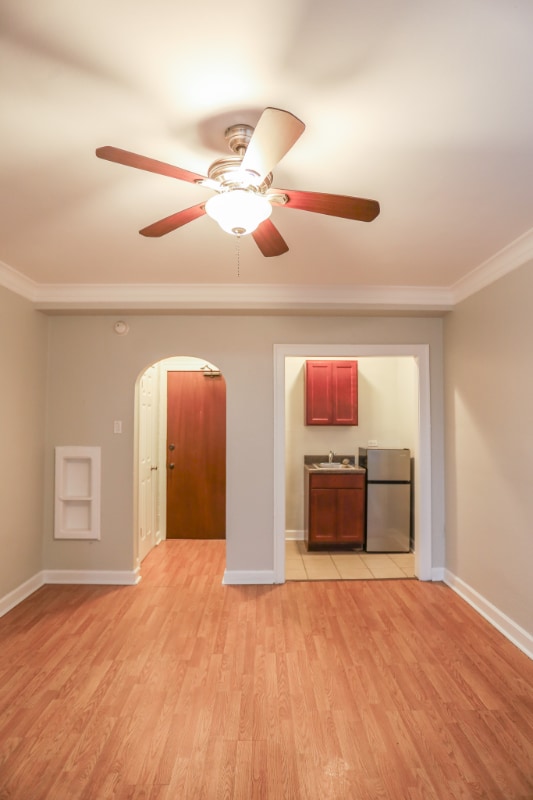 922 W Eastwood Ave in Chicago, IL - Foto de edificio - Building Photo