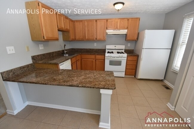 2447 Warm Spring Way in Odenton, MD - Building Photo - Building Photo