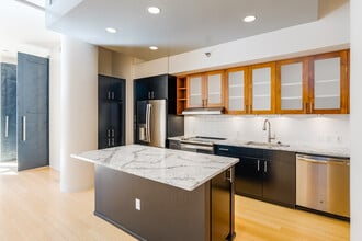 930 Penn Ave in Pittsburgh, PA - Foto de edificio - Interior Photo